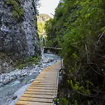 Der Laerchenhof فندق