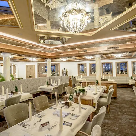 Der Laerchenhof Отель Эрпфендорф